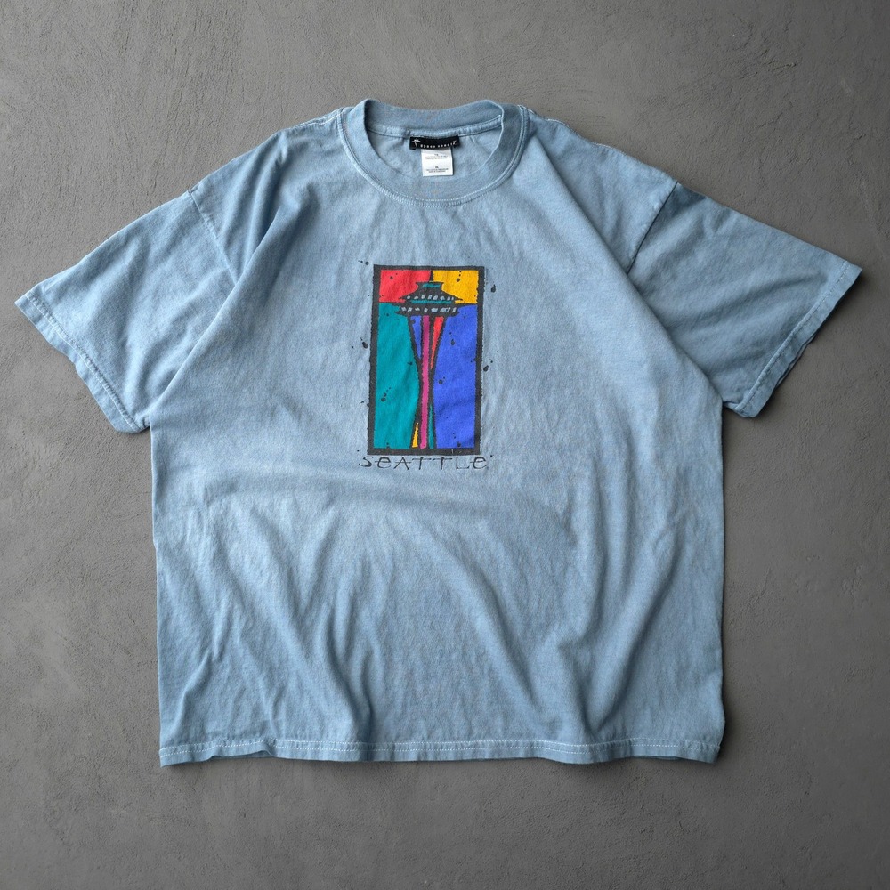 Vintage 2000s Space Needle Seattle T-shirt XL Blue Dyed Graphic